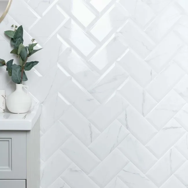 Apennine Bevelled Gloss Marble Effect Tile 10x20