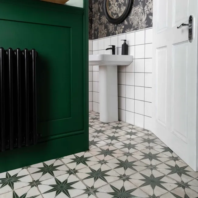 Prismatics White Gloss 200x200