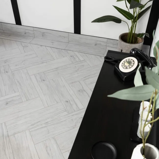 Star Wood Alpine Wood White Oak Wood Effect Tile