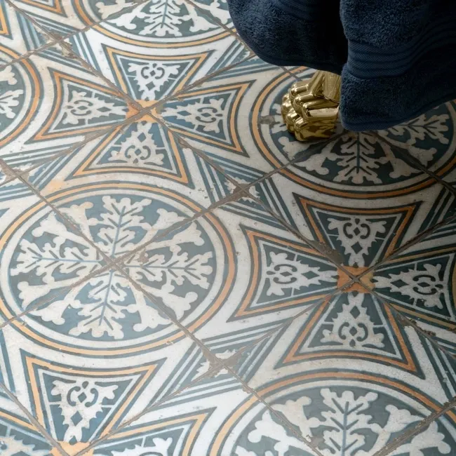 Vintage Industrial Divina 450x450