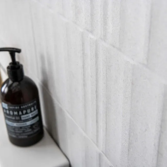 Manhattan White Wavy Stone Effect Tiles